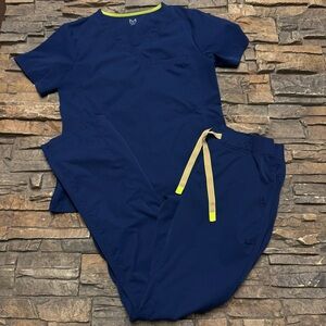 MEDELITA Scrub Set Women’s Size Small Navy Blue 2 Piece Shirt Pants Lightweight
